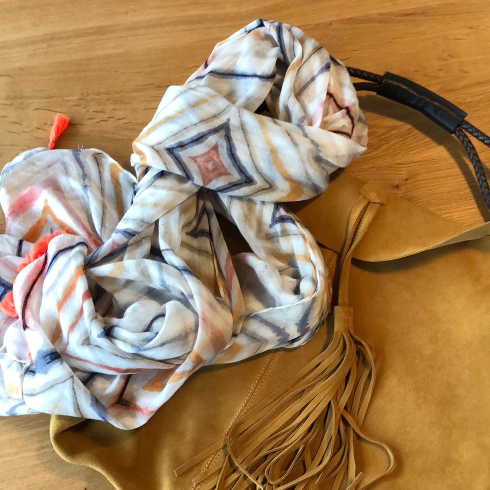 Scarf - Picture 2 of 3
